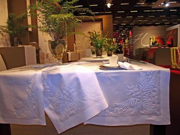 ERI Textiles - Farn mit gefassten Hohlsaum