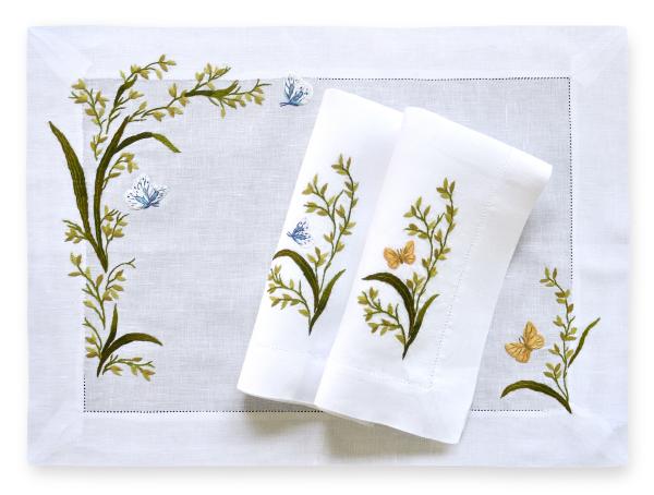 ERI Textiles - Wiesengrund mit gefassten Hohlsaum