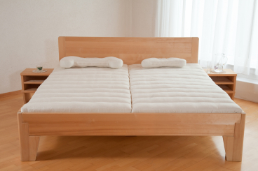 Moosburger Rosshaar-Manufactur Massivholzbett Domino 